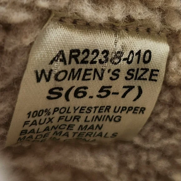 Ariat "Bootie Slipper" Grey Southwestern Aztec Pattern | Women's Size 6.5 - 7 - Picture 10 of 12